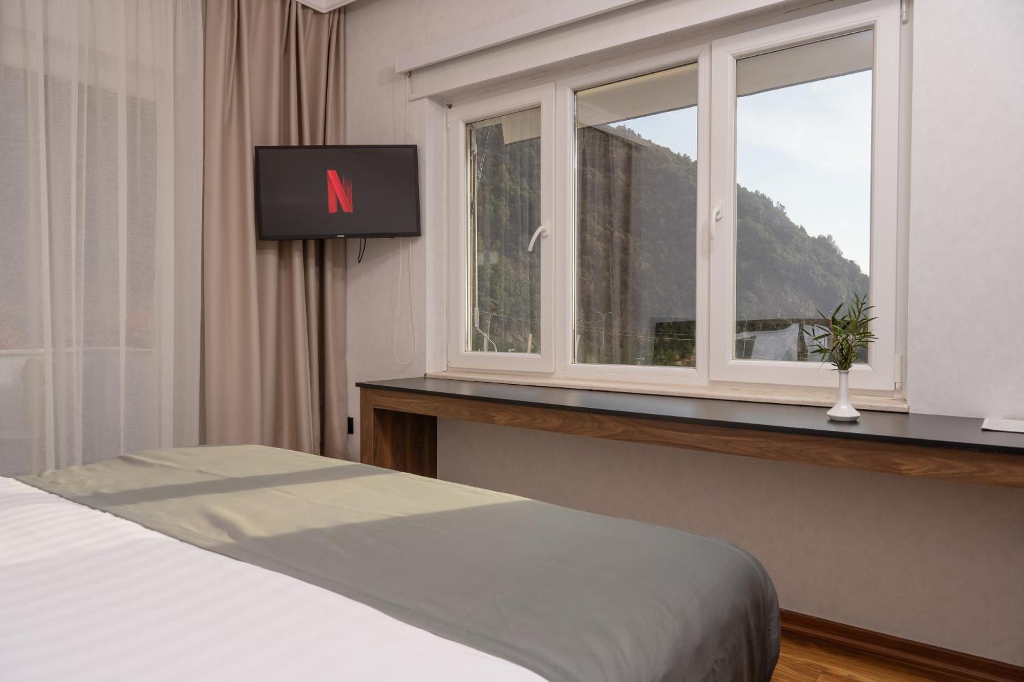 Select Hill Resort Linze Exterior foto