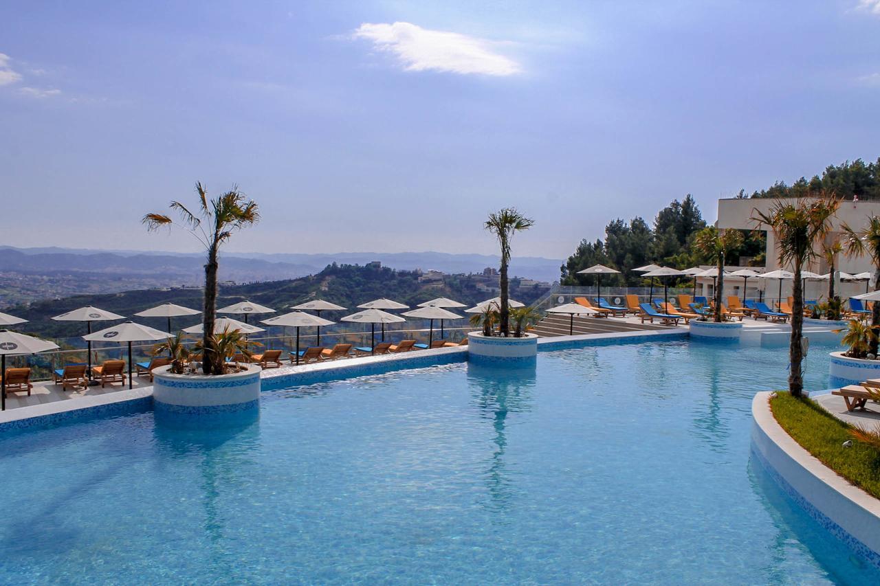 Select Hill Resort Linze Exterior foto